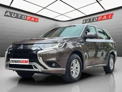 Marrón Usado 2019 Mitsubishi Outlander P-HEV Motion SUV | 17.900 € (Buen precio)