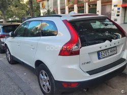 Blanco Usado 2011 Volvo XC60 Momentum SUV | 9500 € (Precio justo)