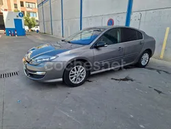 Gris / plata Usado 2015 Renault Laguna III LIMITED Berlina | 5800 € (Precio justo)