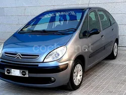 Gris / plata Usado 2007 Citroën Xsara Picasso Monovolumen | 6490 € (Caro)