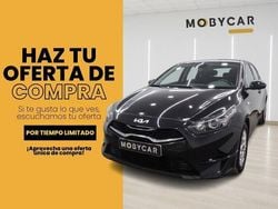 Negro Usado 2023 Kia Ceed Berlina | 16.378 € (Buen precio)