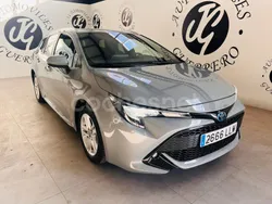 Gris / plata Usado 2020 Toyota Corolla Business Edition Familiar | 19.900 € (Un poco caro)