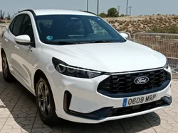 Blanco Usado 2024 Ford Kuga ST-Line SUV | 34.900 € (Caro)