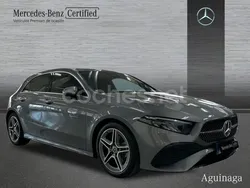 Gris / plata Usado 2024 Mercedes A200 Berlina | 36.890 € (Un poco caro)