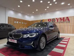Azul Usado 2020 BMW 318 Luxury Line Familiar | 21.999 € (Precio justo)