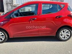 Granate Usado 2017 Hyundai i10 Utilitario | 6100 € (Super precio)