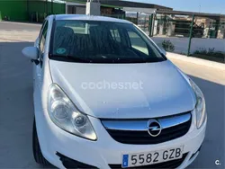 Blanco Usado 2010 Opel Corsa Berlina | 4780 € (Precio justo)