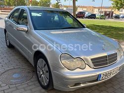 Gris / plata Usado 2001 Mercedes C220 Classic Familiar | 2800 € (Precio justo)