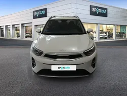 Blanco Usado 2024 Kia Stonic SUV | 18.400 € (Precio justo)