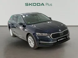 Azul Nuevo 2024 Skoda Octavia Familiar | 34.990 € (Un poco caro)