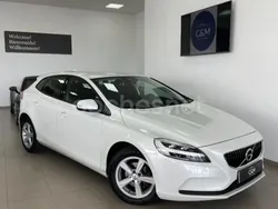 Blanco Usado 2018 Volvo V40 Momentum Familiar | 13.900 € (Precio justo)