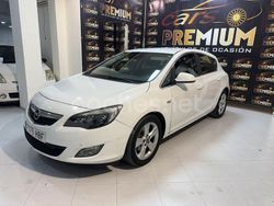 Blanco Usado 2011 Opel Astra Sportive Berlina | 6499 € (Precio justo)