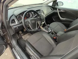 Marrón Usado 2012 Opel Astra Excellence Berlina | 5500 € (Precio justo)
