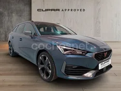 Gris / plata Usado 2024 Cupra Leon Familiar | 27.990 € (Precio justo)