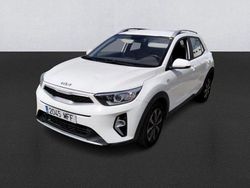 Usado 2023 Kia Stonic SUV | 15.900 € (Precio justo)