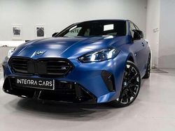 Azul Usado 2024 BMW M135 Comfort Edition Utilitario | 52.900 €