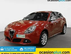 Rojo Usado 2012 Alfa Romeo Giulietta Distinctive Utilitario | 4000 €