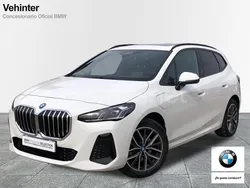 Blanco Usado 2023 BMW 225 Active Tourer Comfort Edition Monovolumen | 41.399 €