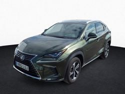 Verde Usado 2021 Lexus NX300h Luxury Line SUV | 37.800 € (Caro)