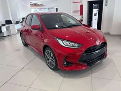 Nuevo 2025 Toyota Yaris Hybrid Style Utilitario | 23.800 € (Precio justo)