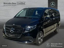 Negro Usado 2024 Mercedes V220 Style Monovolumen | 74.900 €