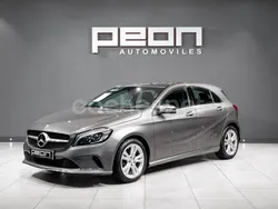 Gris / plata Usado 2017 Mercedes A200 Berlina | 20.950 € (Un poco caro)