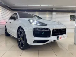 Blanco Usado 2020 Porsche Cayenne SUV | 84.995 € (Caro)