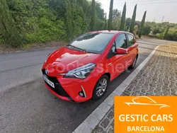 Rojo Usado 2018 Toyota Yaris Berlina | 14.990 € (Precio justo)