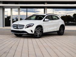 Blanco Usado 2014 Mercedes GLA220 Urban SUV | 18.700 € (Precio justo)