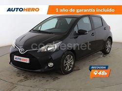 Negro Usado 2017 Toyota Yaris Cool Berlina | 12.699 €