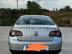 Gris / plata Usado 2005 VW Passat Highline Berlina | 3450 € (Super precio)
