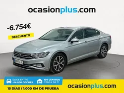 Gris / plata Usado 2020 VW Passat Executive Berlina | 23.890 € (Precio justo)
