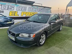 Gris / plata Usado 2004 Volvo S60 Kinetic Berlina | 3199 € (Un poco caro)