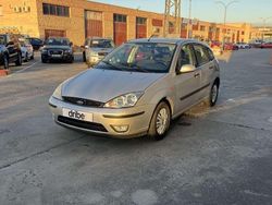 Gris Usado 2003 Ford Focus Trend Utilitario | 2495 € (Buen precio)
