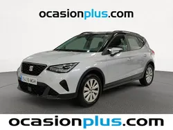 Gris plata Usado 2023 Seat Arona Style SUV | 15.446 € (Buen precio)
