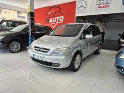 Gris / plata Usado 2005 Opel Zafira Monovolumen | 4499 € (Un poco caro)