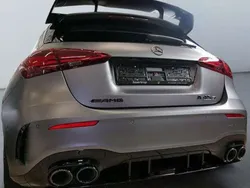 Gris Usado 2024 Mercedes A45 AMG Premium Utilitario | 65.900 € (Super precio)