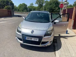 Gris / plata Usado 2010 Renault Scénic III Monovolumen | 4700 € (Super precio)