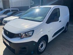 Blanco Usado 2022 Peugeot Partner Premium Van | 11.990 € (Precio justo)