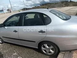 Gris / plata Usado 2005 Seat Cordoba Reference Berlina | 600 €