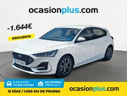 Blanco Usado 2023 Ford Focus ST-Line Berlina | 17.270 € (Precio justo)