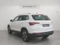 Blanco Usado 2024 Skoda Karoq Selection SUV | 26.990 € (Precio justo)