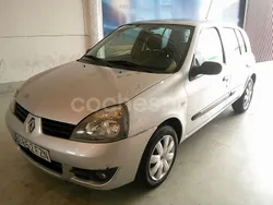 Gris / plata Usado 2008 Renault Clio II Campus Berlina | 2370 € (Super precio)