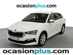 Blanco Usado 2021 Skoda Scala Ambition Utilitario | 13.173 € (Precio justo)