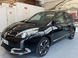 Usado 2015 Renault Scénic III Bose Edition Monovolumen | 9990 €