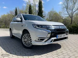 Blanco Usado 2018 Mitsubishi Outlander P-HEV SUV | 17.990 € (Precio justo)