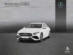 Blanco Usado 2024 Mercedes A200 AMG line Berlina | 37.300 € (Precio justo)