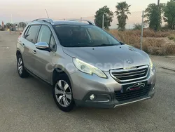 Gris / plata Usado 2016 Peugeot 2008 Style SUV | 9500 € (Precio justo)