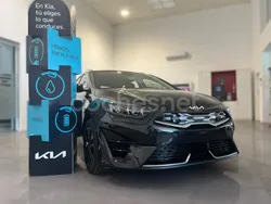 Negro Nuevo 2025 Kia Ceed Familiar | 29.400 € (Precio justo)