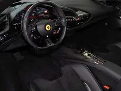 Rojo Usado 2022 Ferrari SF90 Descapotable | 635.000 €